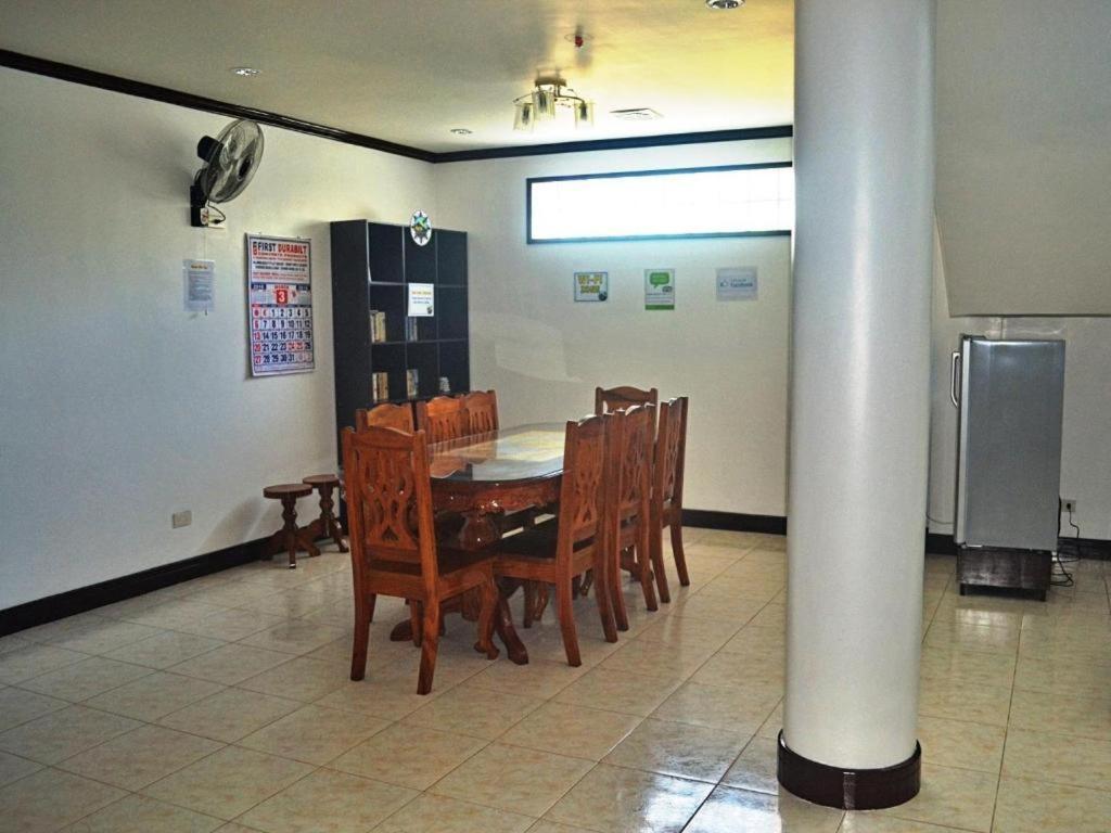 Mayon Backpackers Hostel Legazpi Eksteriør billede