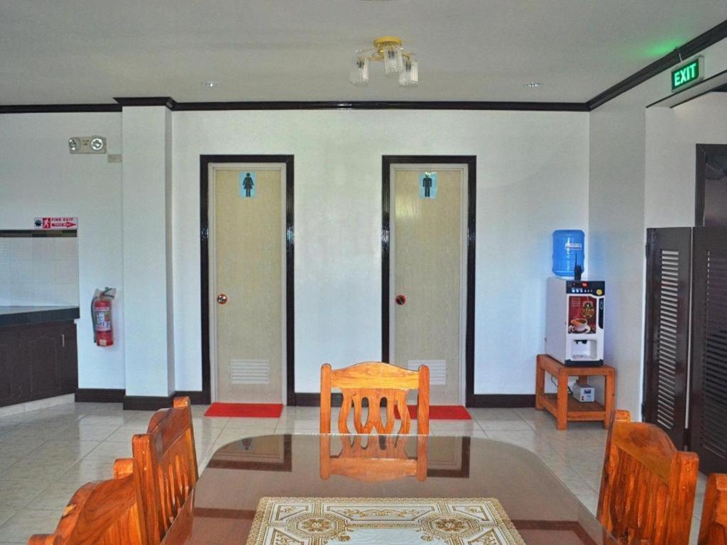 Mayon Backpackers Hostel Legazpi Eksteriør billede