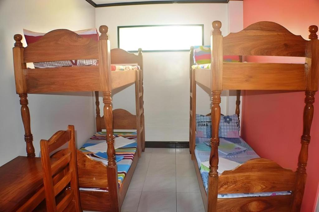 Mayon Backpackers Hostel Legazpi Eksteriør billede